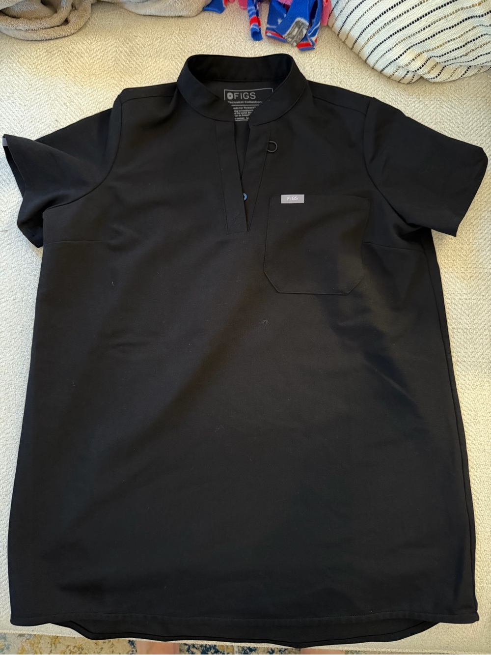 FIGS Kitale Black Maternity Scrub Top -